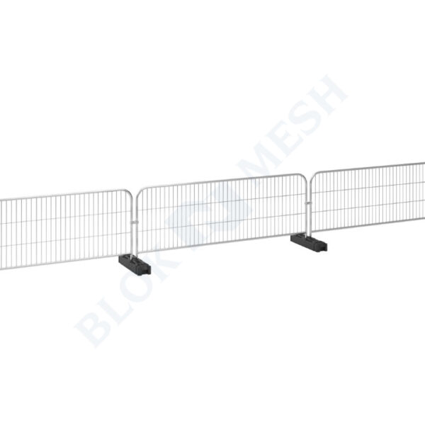 Mesh Barrier with Fence Feet