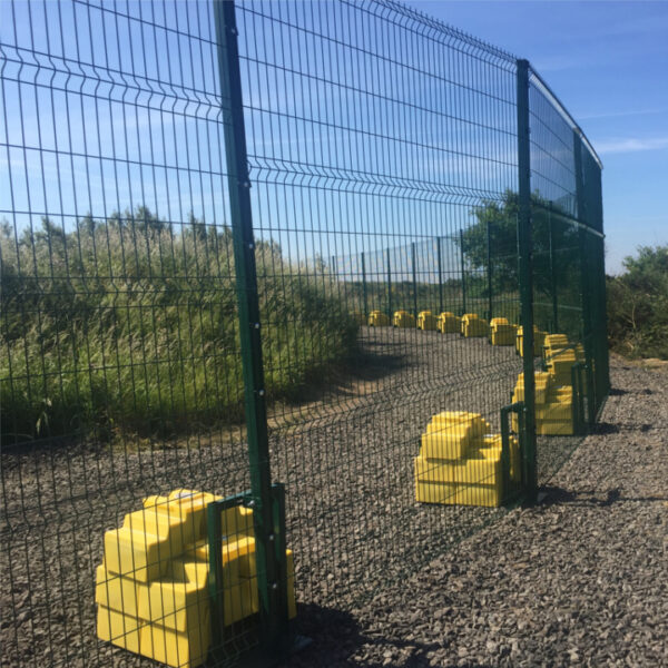 Defender V Mesh Temporary Fencing with BraceBlok™ - 2.4m