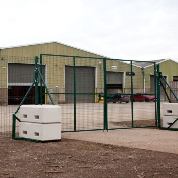 Defender Vehicle Gate - 2.4m