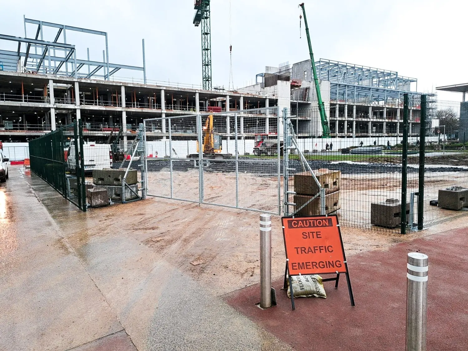 Construction site fencing