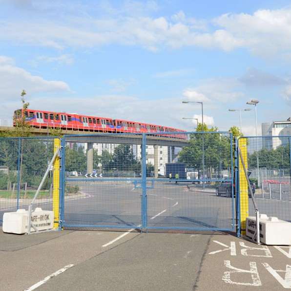 On Ground Standard Vehicle Gates - Image 3