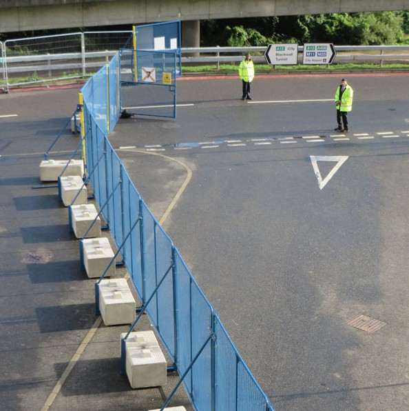 On Ground Standard Vehicle Gates - Image 2